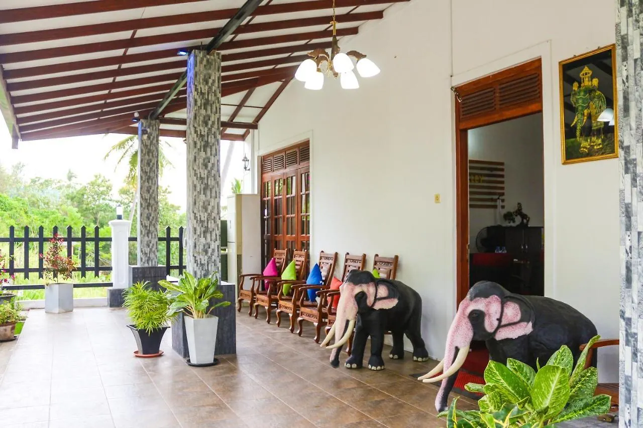 River Valley Inn Канди 3*,  Шри-Ланка