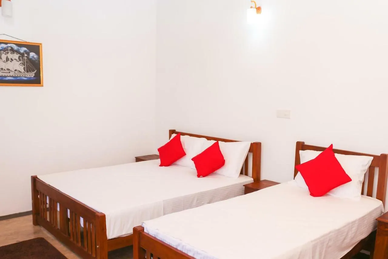 River Valley Inn Канди Отель
